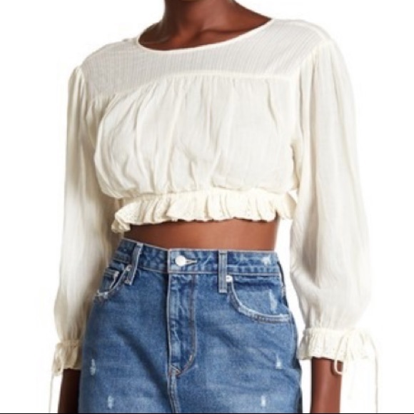 Lovers + Friends - Emily Crop Top in Ivory - Picture 5 of 8